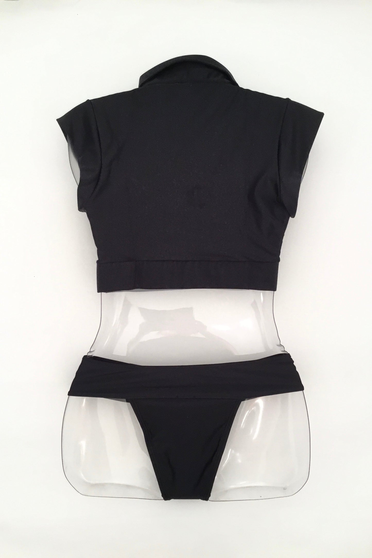 リソブラックポロ