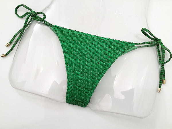 ニットトライアングル