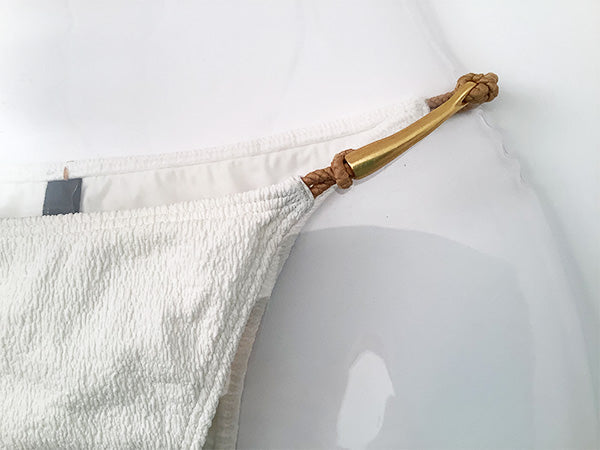 リソフィレンチェマンディモノキニ