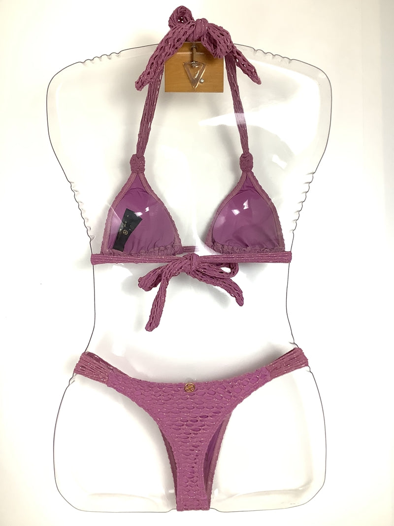 リソラメニットノット